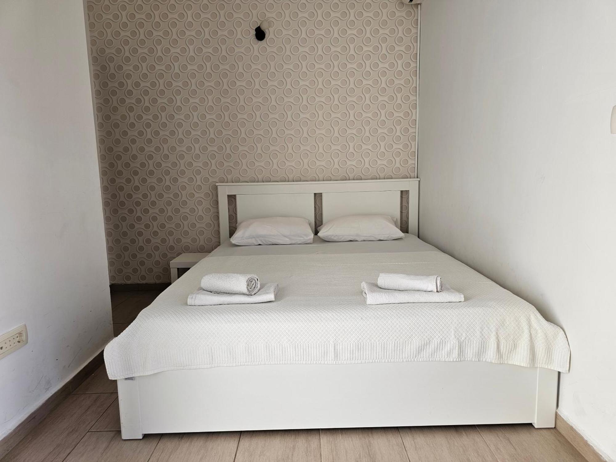 Apartamento Modern Seaside Escape - Stunning Sea View - Private & Stylish Kotor Exterior foto
