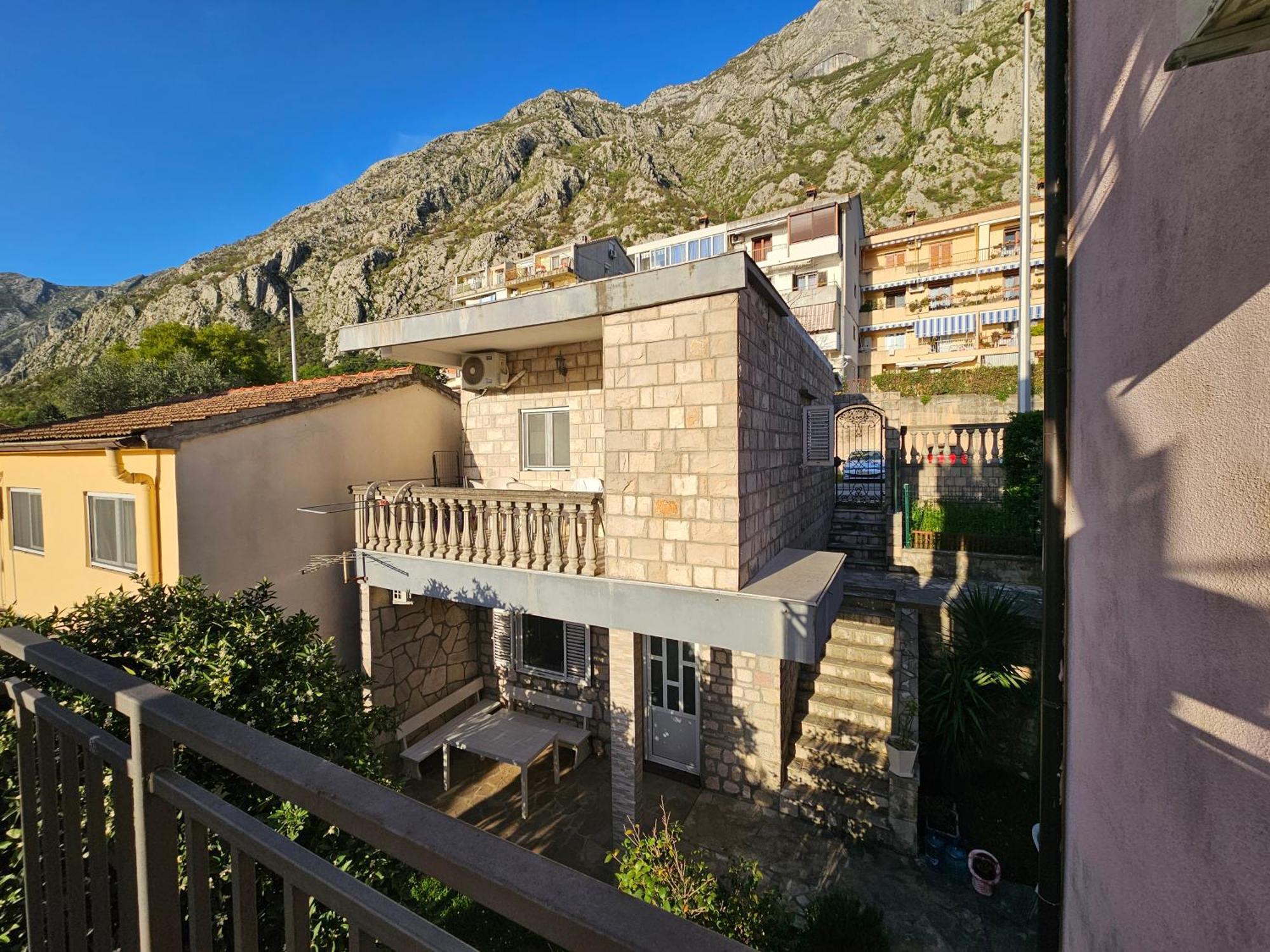 Apartamento Modern Seaside Escape - Stunning Sea View - Private & Stylish Kotor Exterior foto